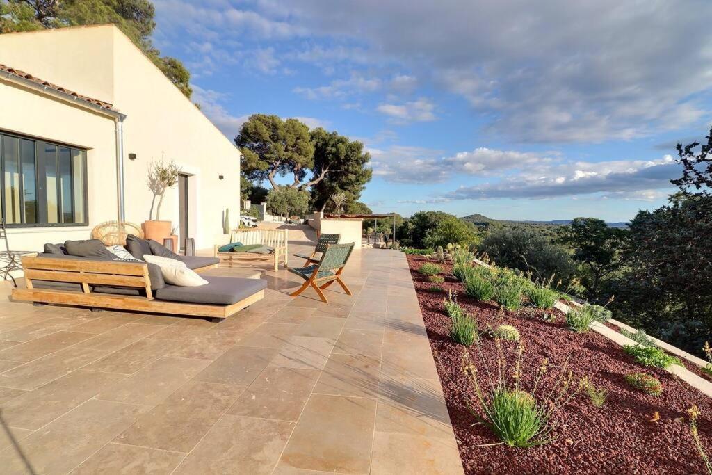 Sous Le « Figuier » Villa Cornillon-Confoux ภายนอก รูปภาพ