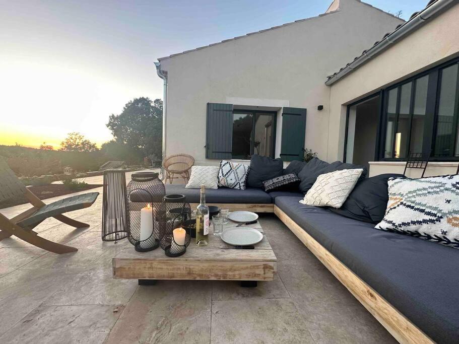 Sous Le « Figuier » Villa Cornillon-Confoux ภายนอก รูปภาพ